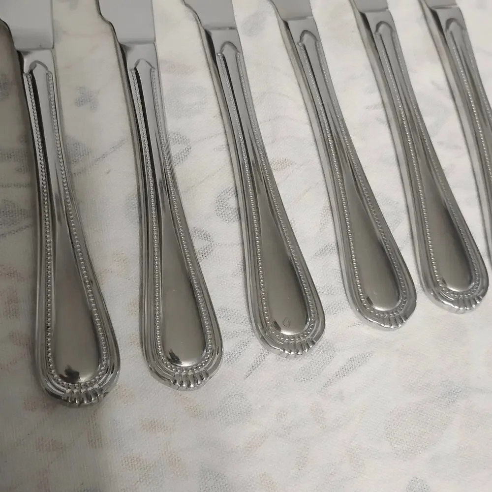 6 Oneida Countess Stainless Glossy Dinner Knives Beaded